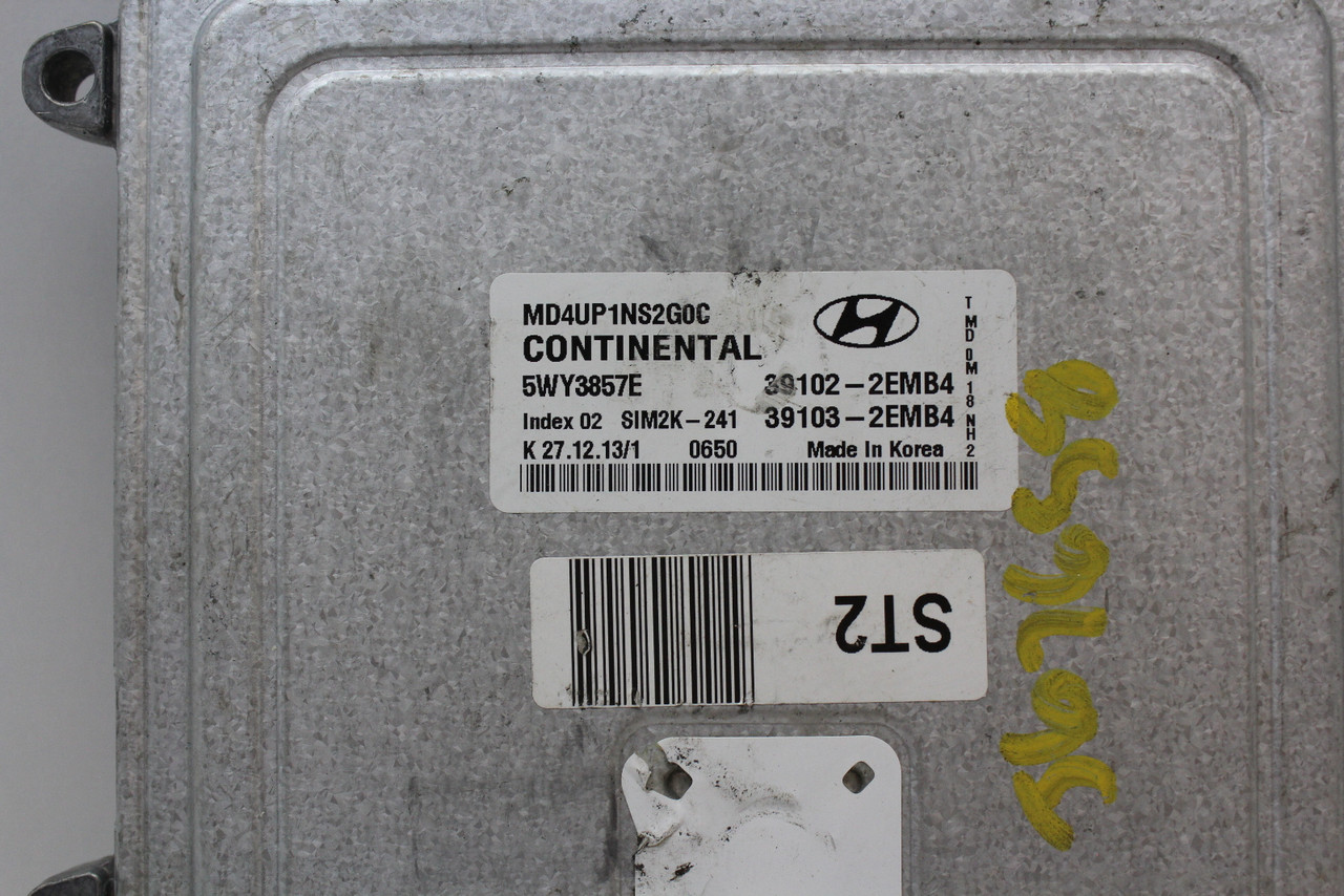 14-16 Hyundai Elantra 1.8L 39103-2EMB4 Computer Engine Control ECU
