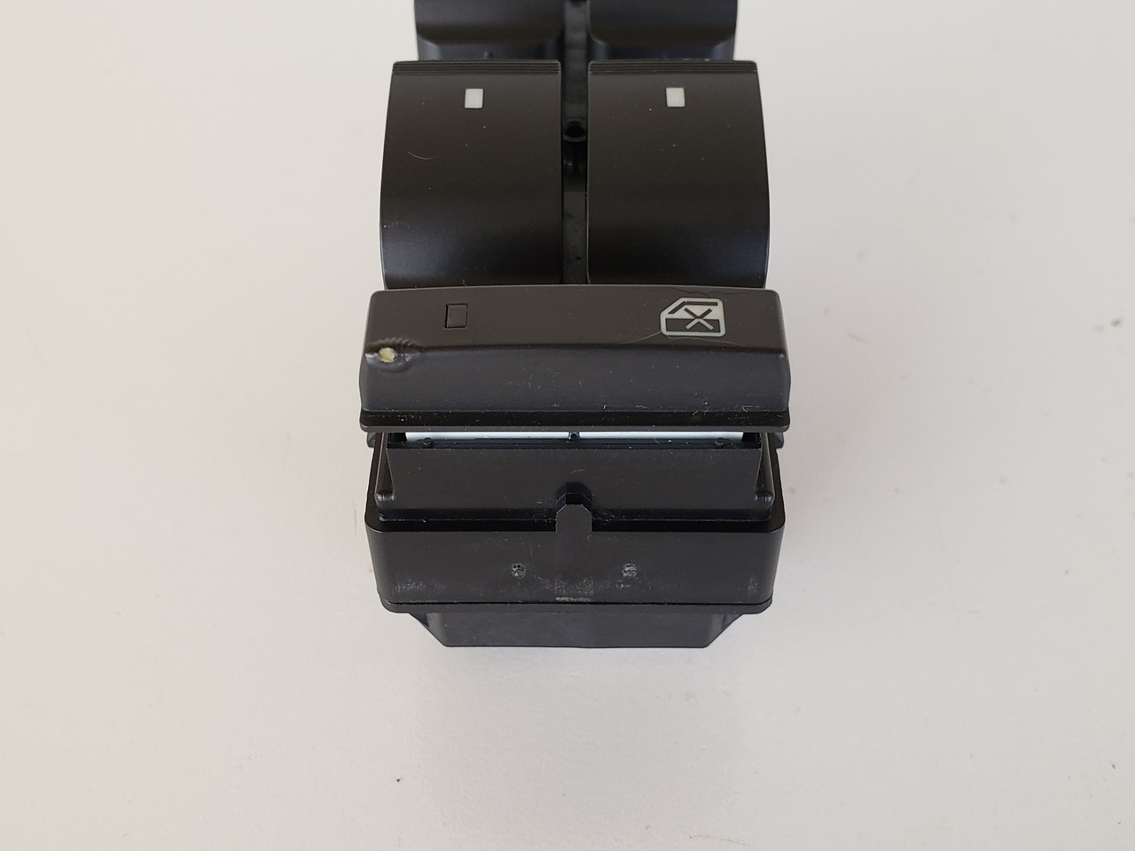 09-17 Chevy Traverse 20945129 Drivers Side Left Master Window Switch OEM