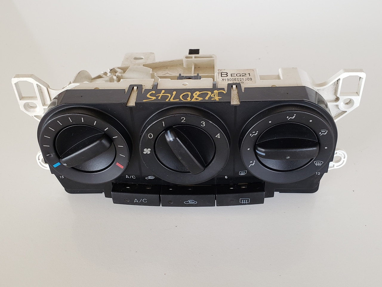 07-09 CX-7 CX7 BEG21 M1900EG21J09 Climate Control Panel Temp Unit A/C Heater