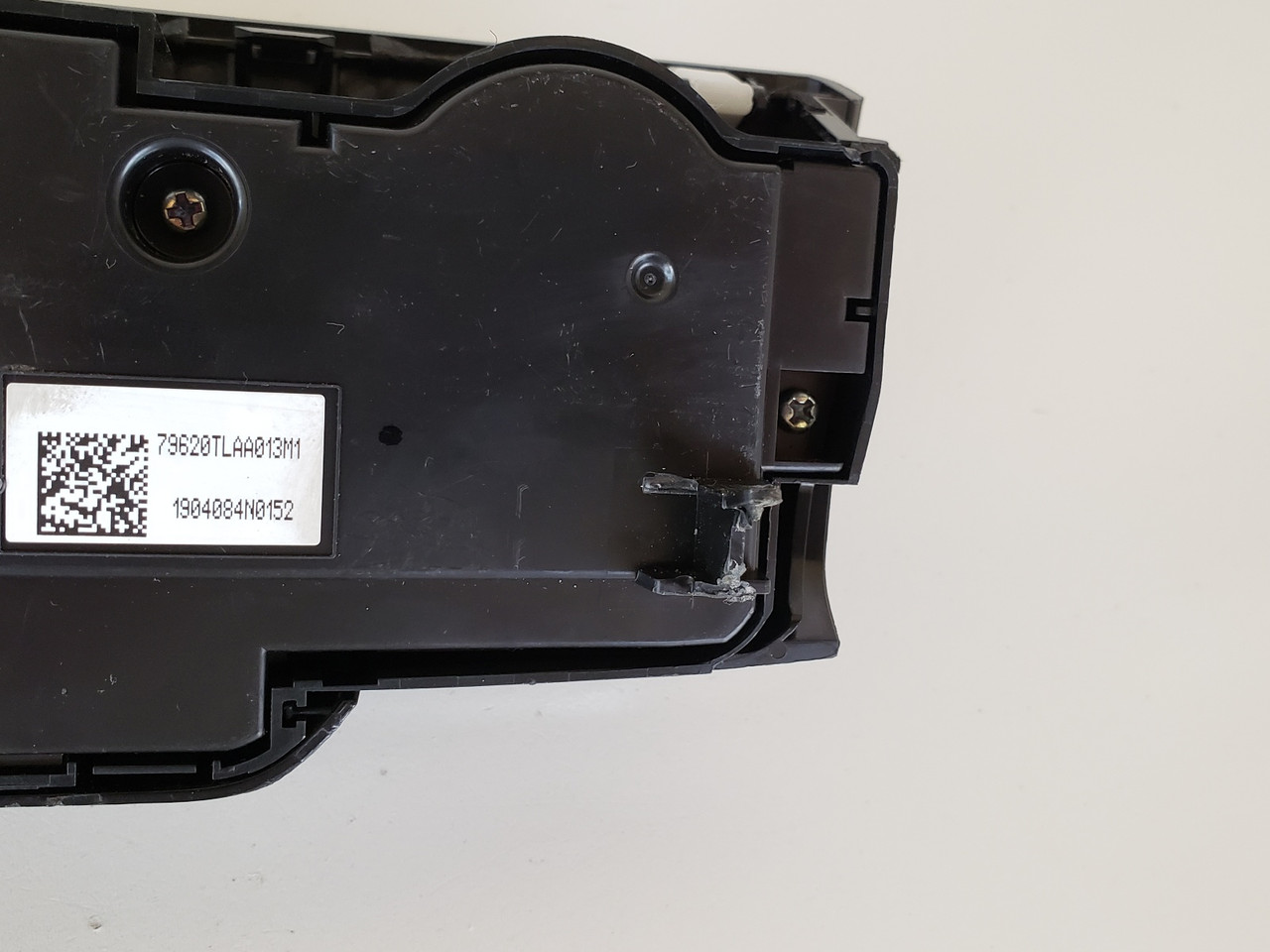 17-19 CR-V CRV 79620-TLA-A01 "For Parts" Climate Control Panel Unit A/C Heater 17-19 CR-V CRV 79620-TLA-A01 "For Parts" Climate Control Panel Unit A/C Heater