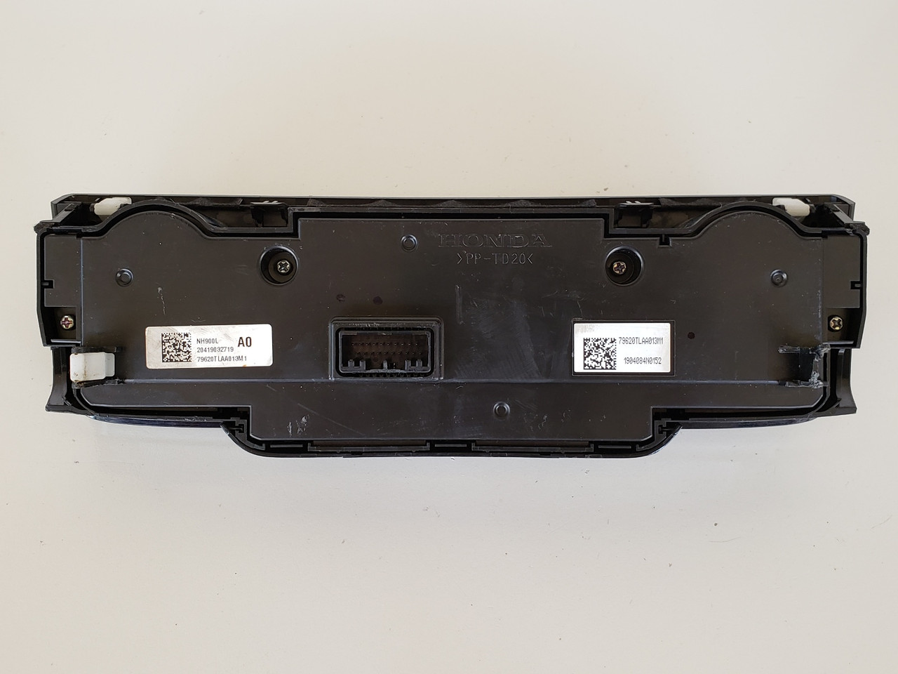 17-19 CR-V CRV 79620-TLA-A01 "For Parts" Climate Control Panel Unit A/C Heater 17-19 CR-V CRV 79620-TLA-A01 "For Parts" Climate Control Panel Unit A/C Heater