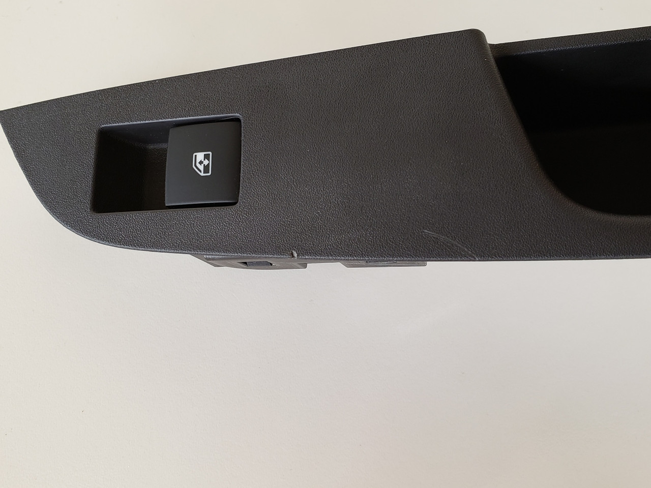 10-17 Chevrolet Chevy Equinox 13305368 Left Rear Passenger Window Switch OEM 10-17 Chevrolet Chevy Equinox 13305368 Left Rear Passenger Window Switch OEM