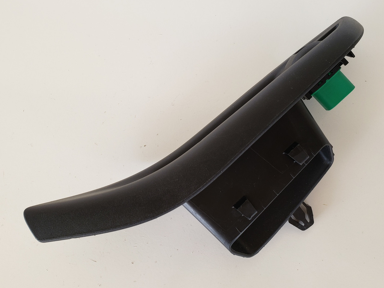 12-18 Ford Focus BM51-237W21-BAW Left Rear Passenger Window Switch OEM 12-18 Ford Focus BM51-237W21-BAW Left Rear Passenger Window Switch OEM