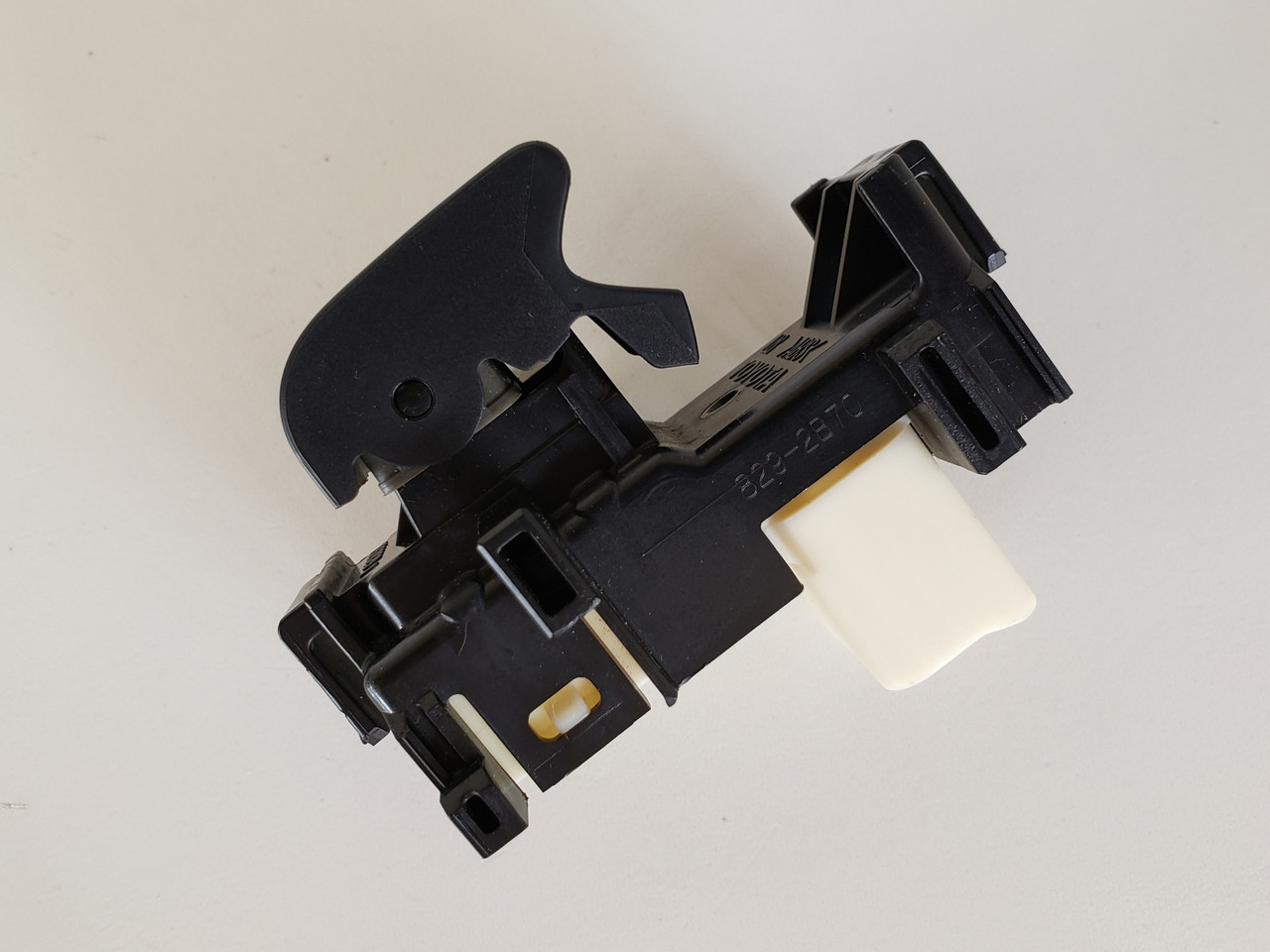 08-15 Scion XB Left & Right Rear Passenger Window Switch OEM