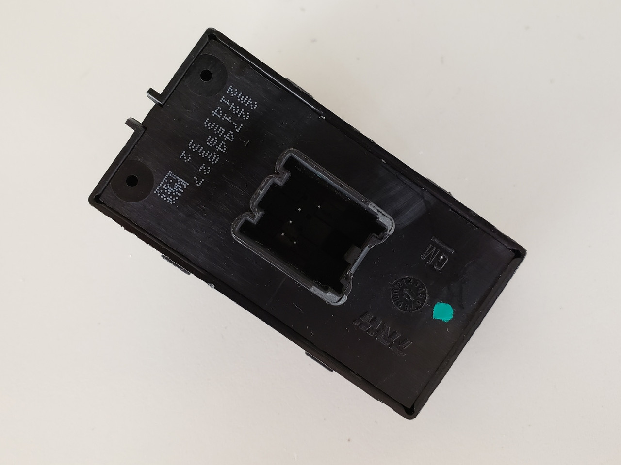 13-14 Cadillac XTS 22744827 Left & Right Rear Passenger Window Switch OEM 13-14 Cadillac XTS 22744827 Left & Right Rear Passenger Window Switch OEM