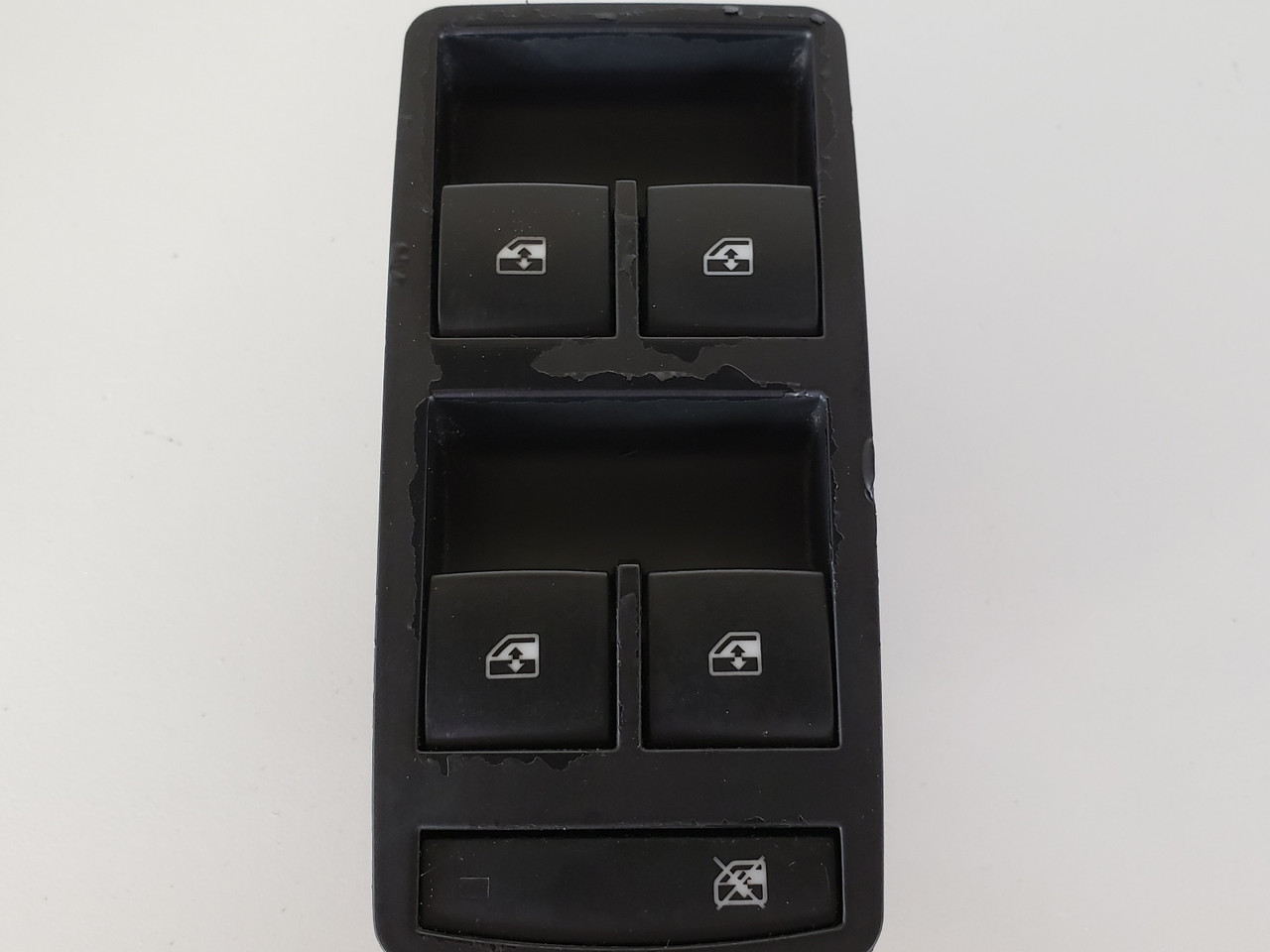 11 Buick Regal 20830838 Drivers Side Left Master Window Switch OEM 11 Buick Regal 20830838 Drivers Side Left Master Window Switch OEM