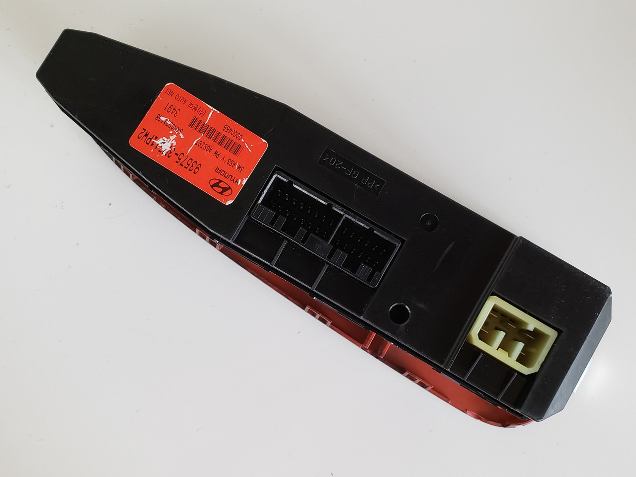 09-14 Hyundai Genesis 93575-3M511PW2 Right Front Passenger Window Switch OEM