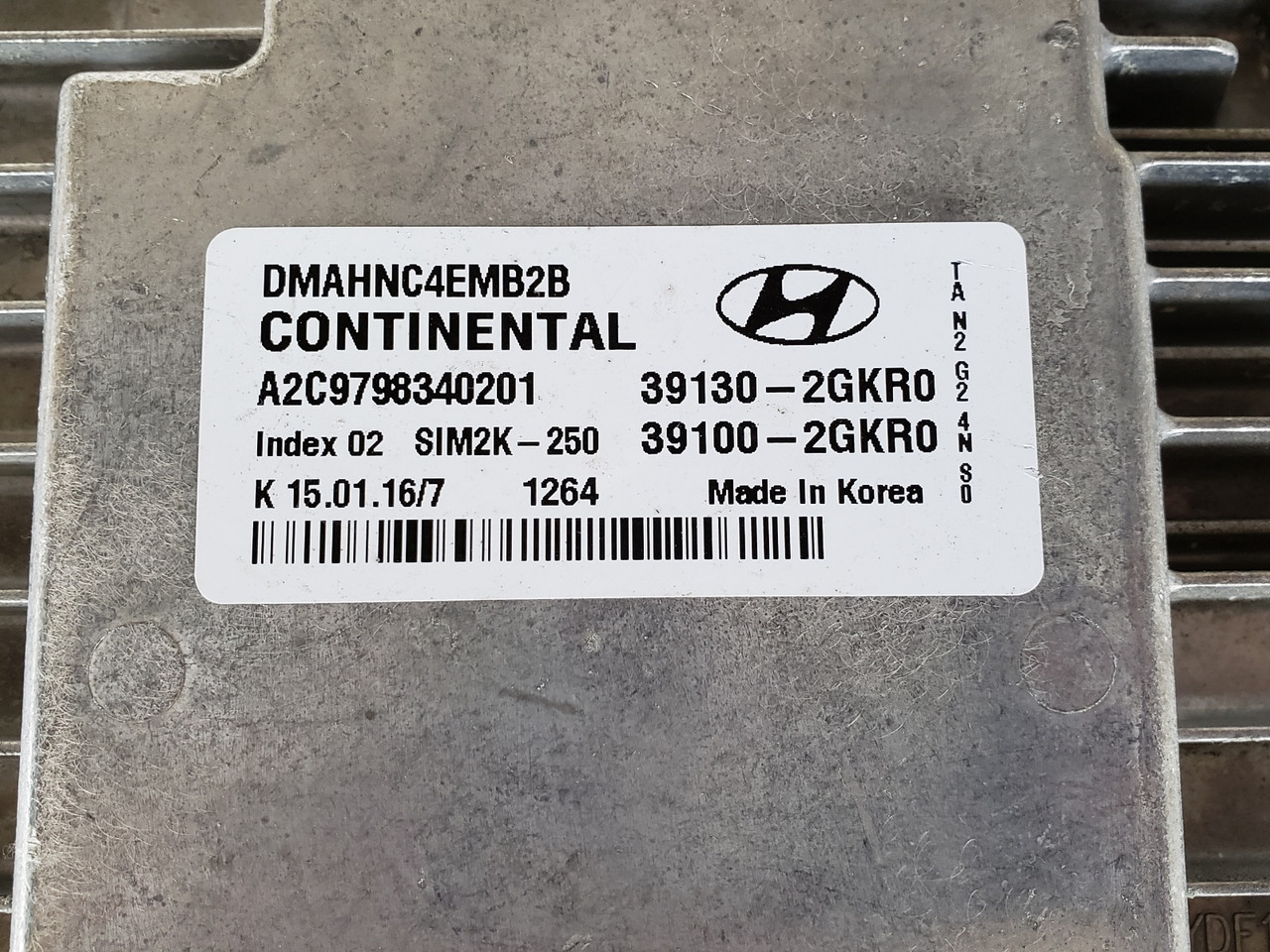 2017-2018 Santa Fe 39100-2GKR0 Computer Brain Engine Control ECU ECM EBX Module