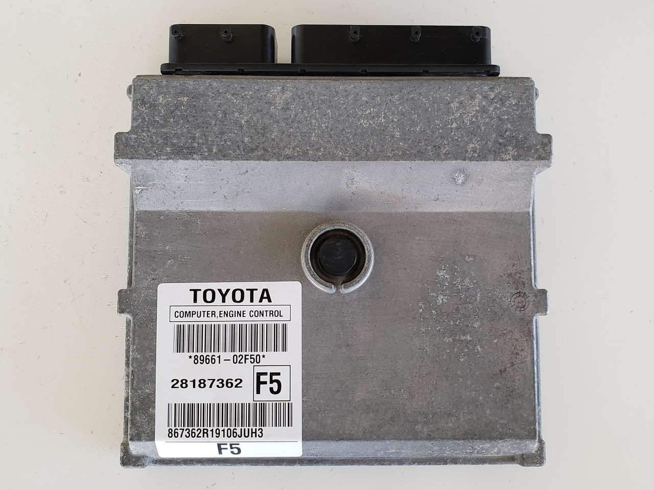 2009-2010 Corolla 89661-02F50 Computer Brain Engine Control ECU ECM EBX Module