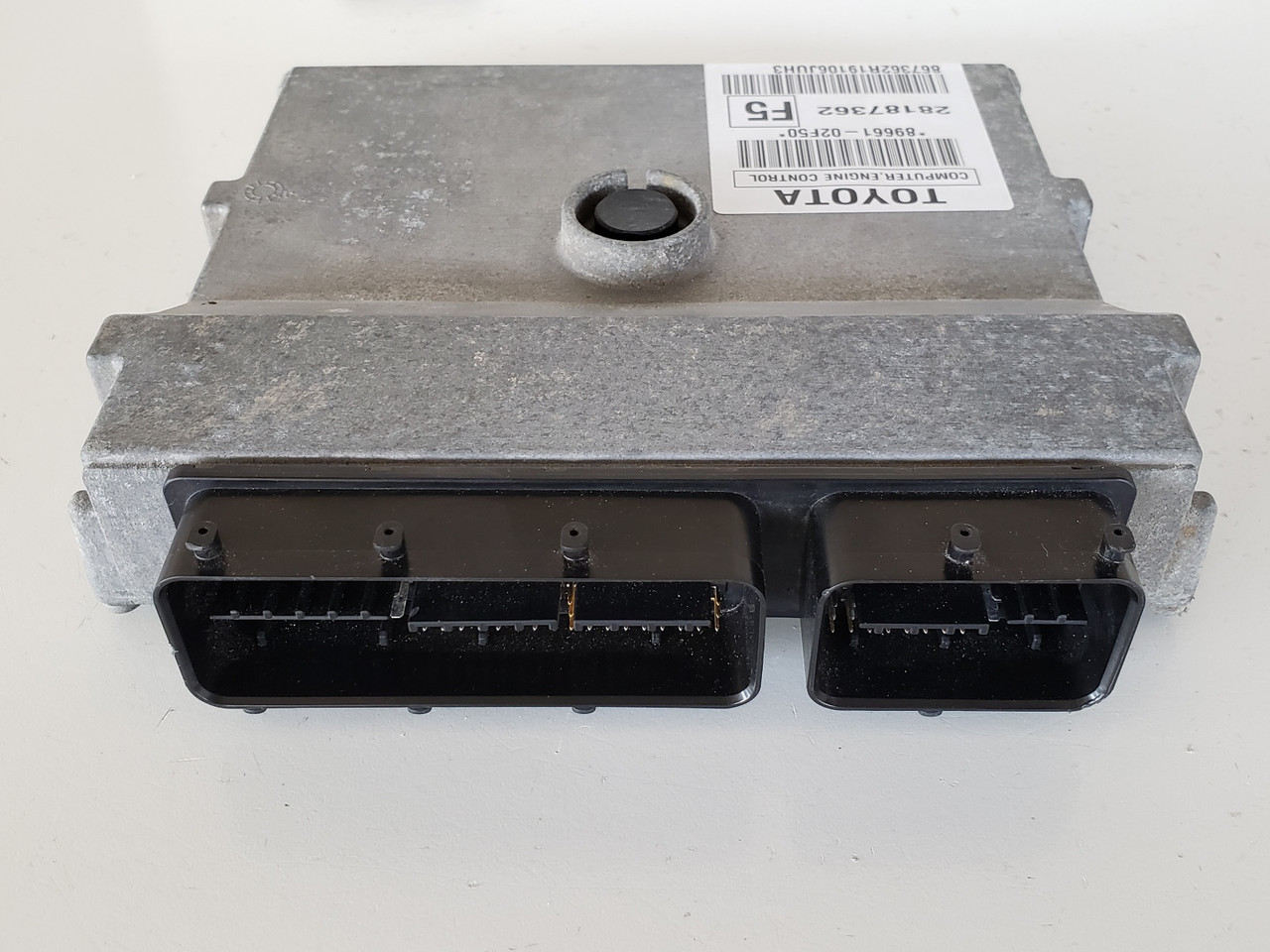 2009-2010 Corolla 89661-02F50 Computer Brain Engine Control ECU ECM EBX Module