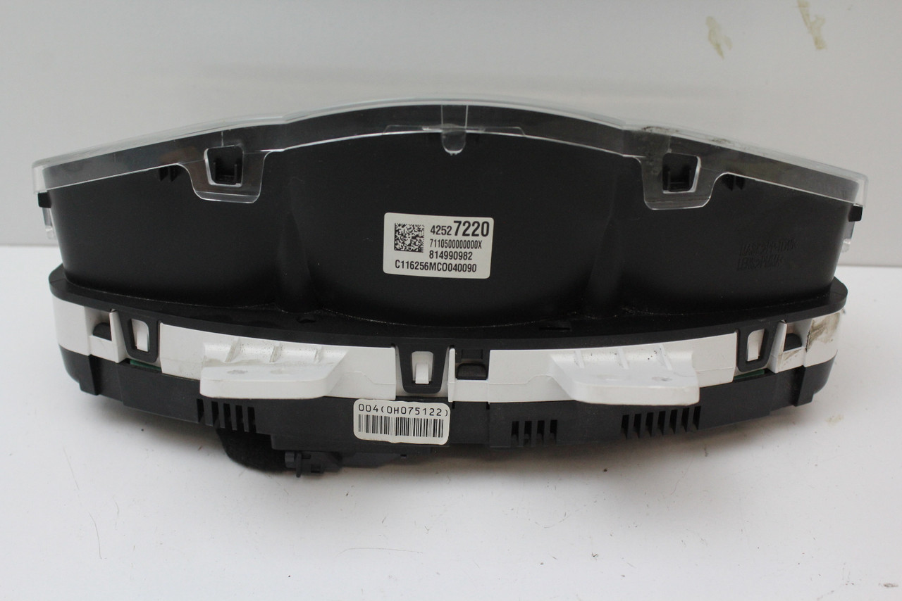 17 18 Chevrolet Sonic 42527220 Speedometer Head Instrument Cluster Gauges 71K