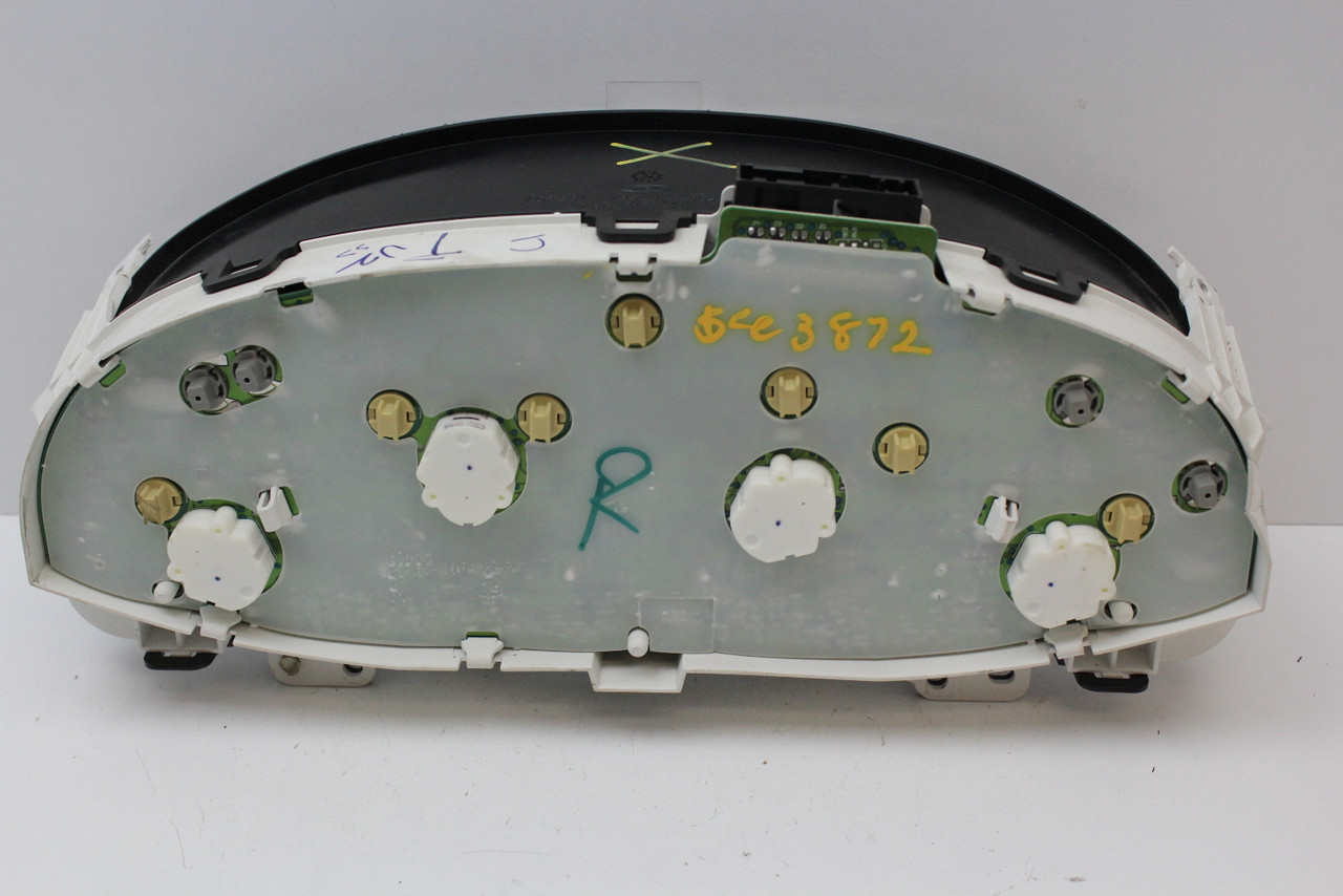 2005 Ford Escape 5L8T-10849-AG Speedometer Head Instrument Cluster Gauges 74K