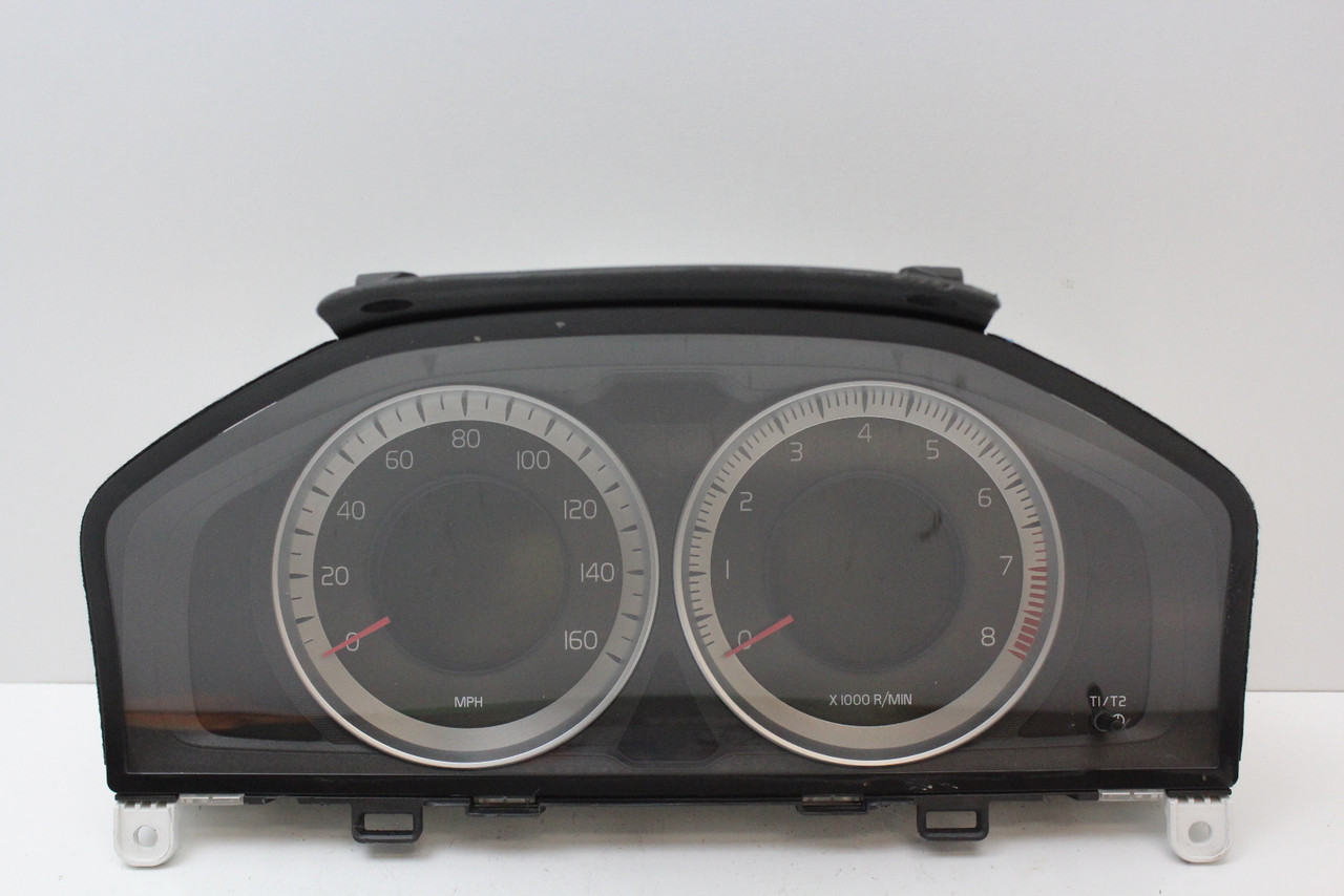 11-13 Volvo S60 XC60 36000916 Speedometer Head Instrument Cluster Gauges 49K