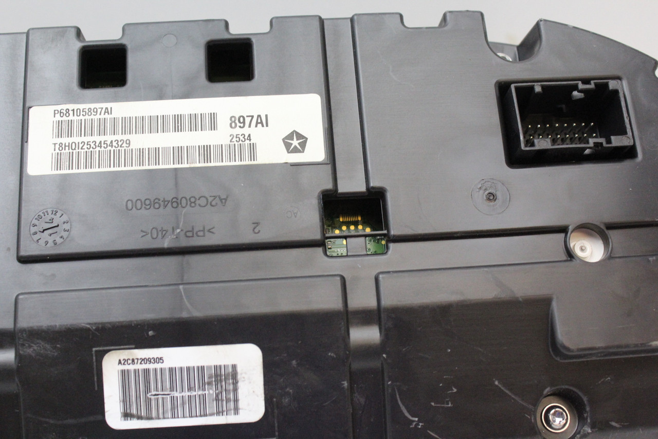 2015 Chrysler 200 P68105897AI Speedometer Head Instrument Cluster Gauges 113K