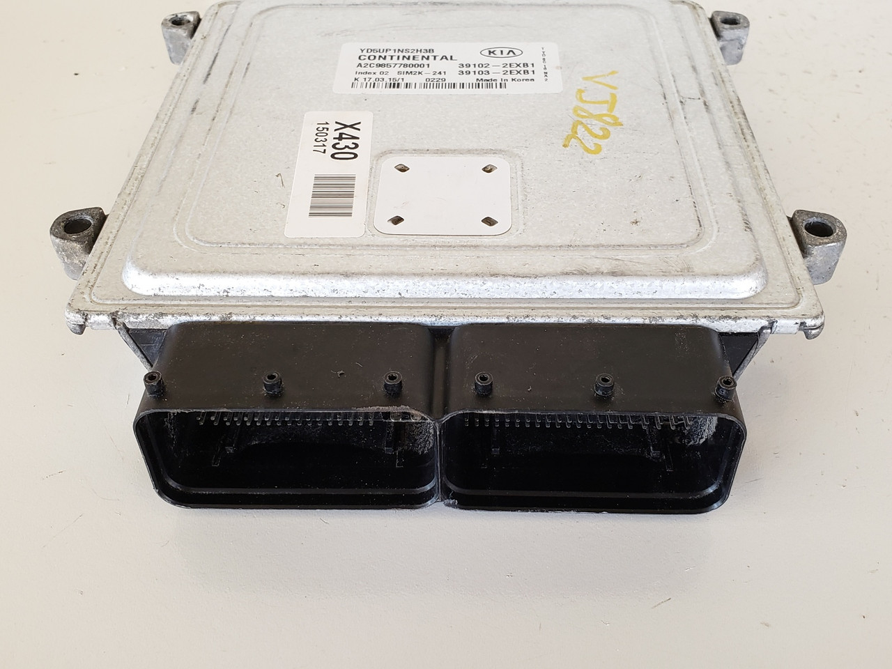 2015 Kia Forte 39103-2EXB1 Computer Brain Engine Control ECU ECM EBX Module