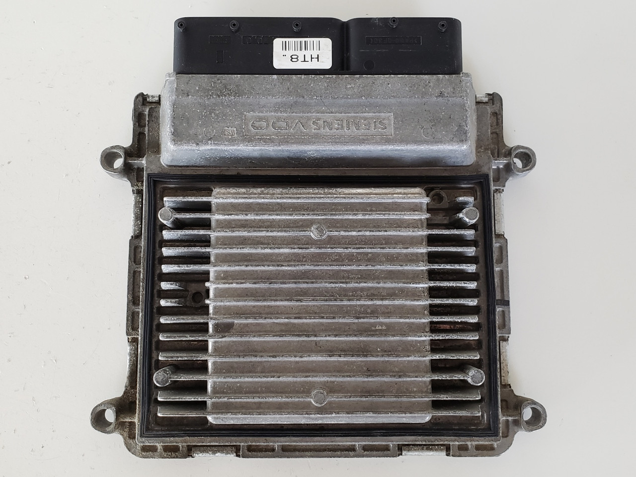 2009-2010 Sonata 39100-2G352 Computer Brain Engine Control ECU ECM