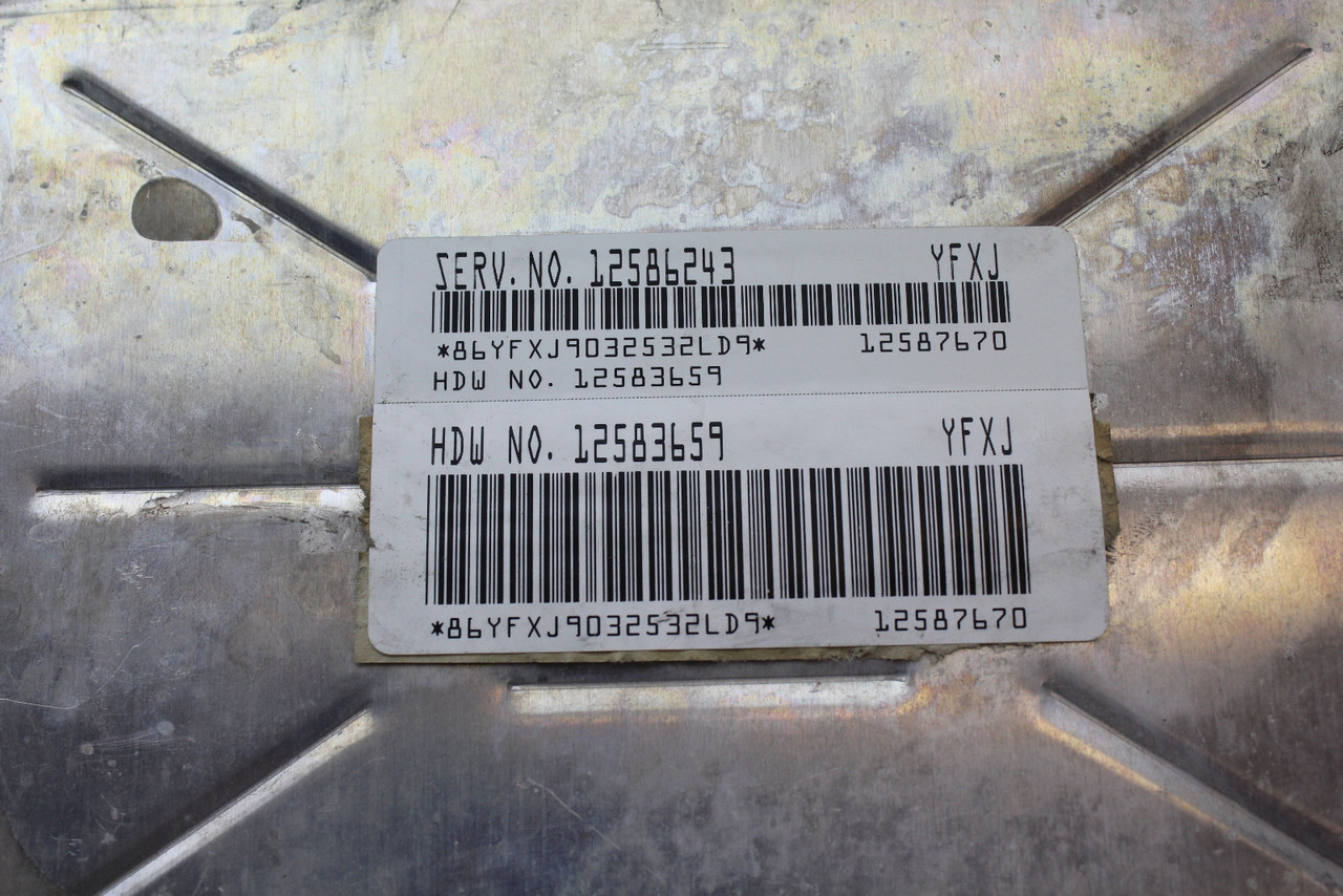 2004 Chevrolet S10 S-10 Blazer 12586243 Computer Engine Control ECU ECM Module