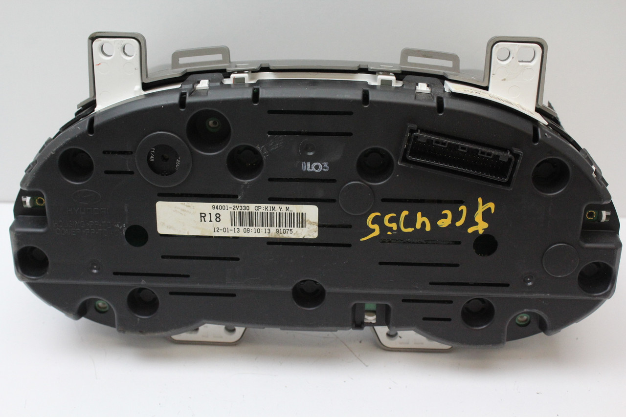 12-15 Hyundai Veloster 94001-2V330 Speedometer Instrument Cluster Gauges 102K