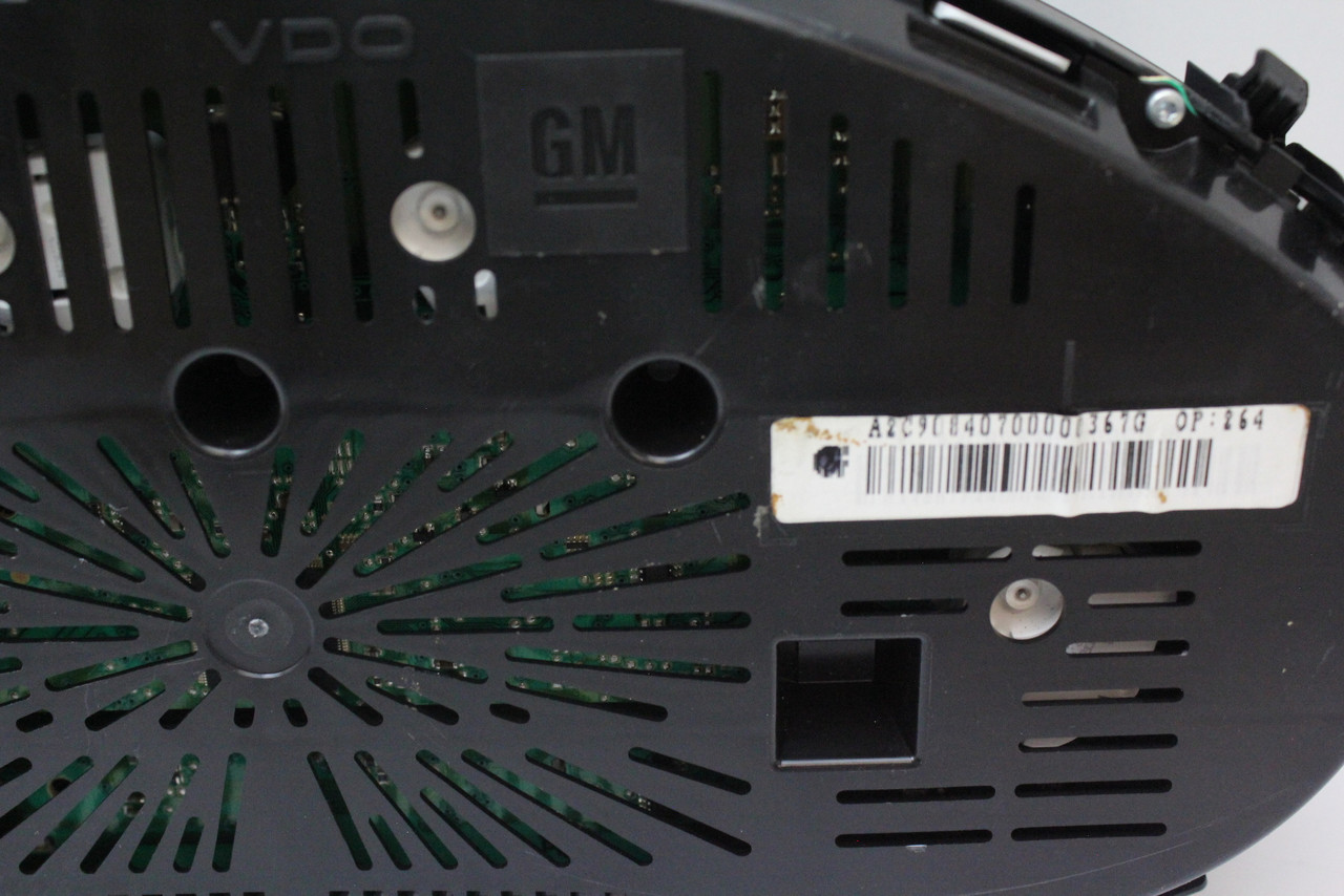 15 2015 Buick Encore 95386873 Speedometer Head Instrument Cluster Gauges 64K