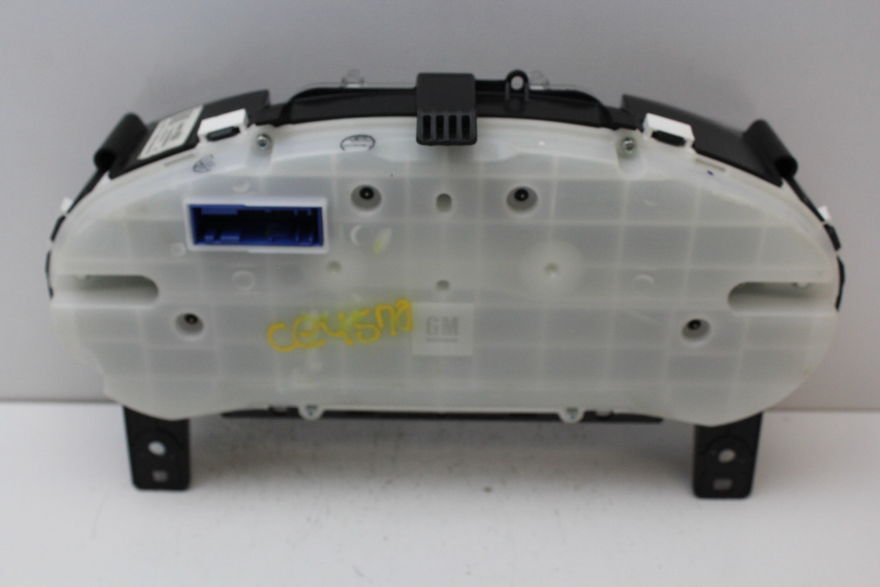 17 18 Chevrolet Cruze 39084636 Speedometer Head Instrument Cluster Gauges 32K