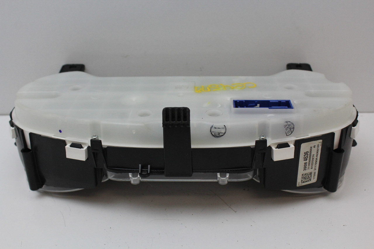 17 18 Chevrolet Cruze 39084636 Speedometer Head Instrument Cluster Gauges 32K