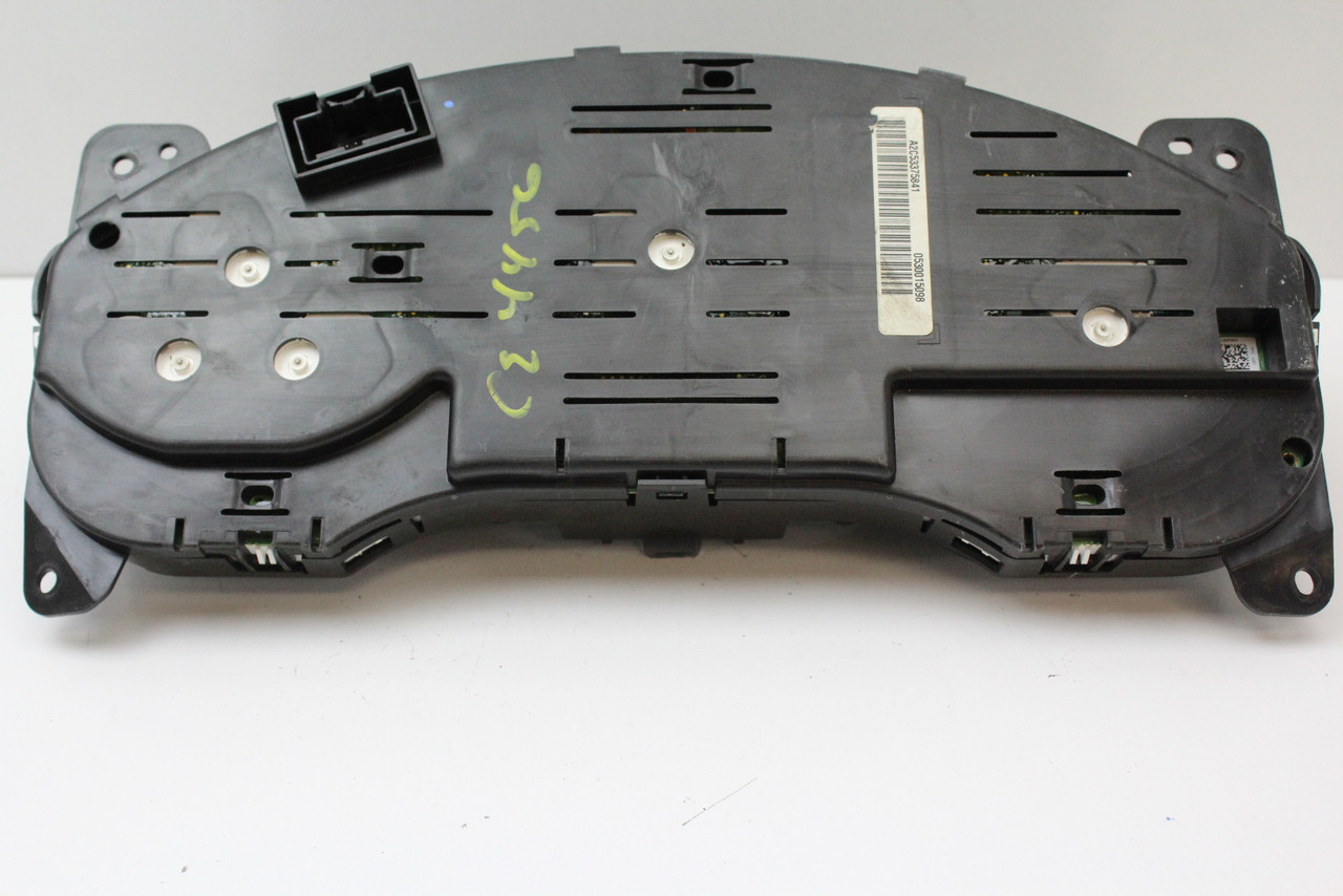 2010 10 Cadillac SRX 20866210 Speedometer Head Instrument Cluster Gauges 112K
