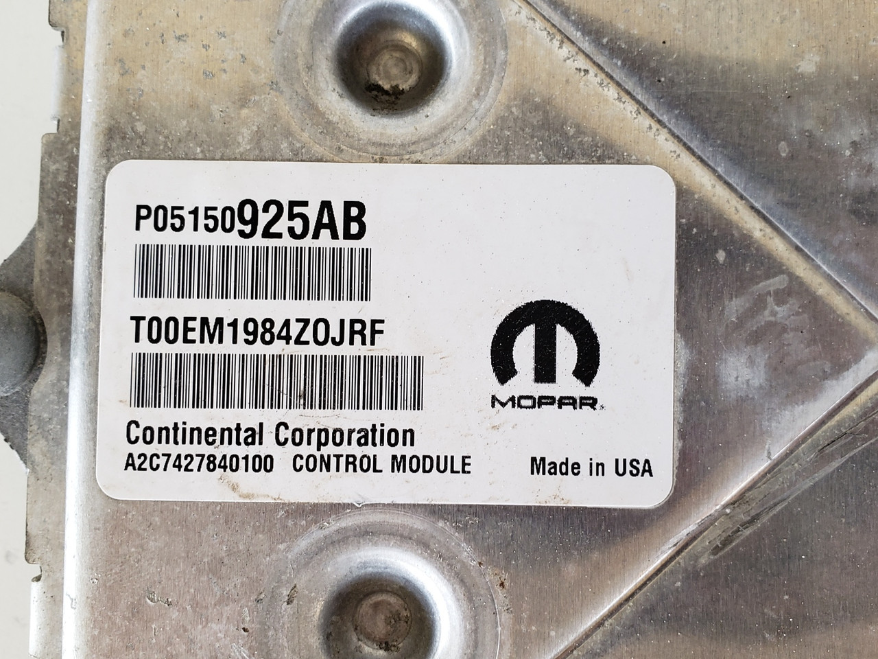 2015 Chrysler 200 P68102895AD Computer Brain Engine Control ECU ECM EBX Module