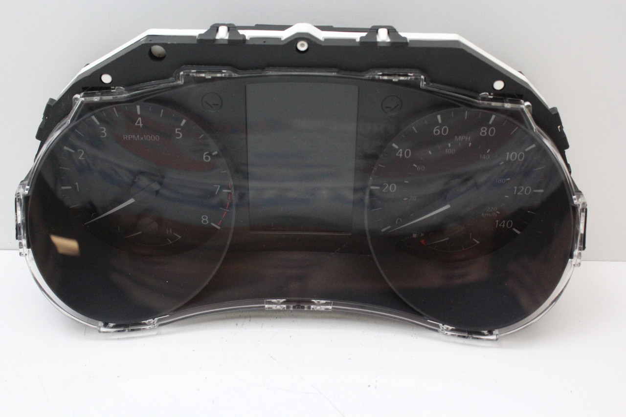 2017 17 Nissan Rogue 248106FL0A Speedometer Head Instrument Cluster Gauges 31K