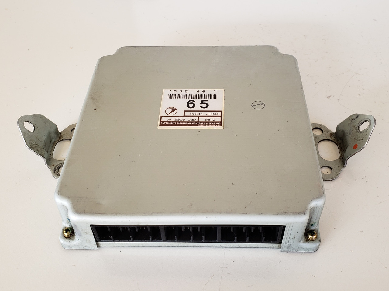 2000 Subaru Legacy 225511 AD84C Computer Brain Engine Control ECU ECM EBX Module