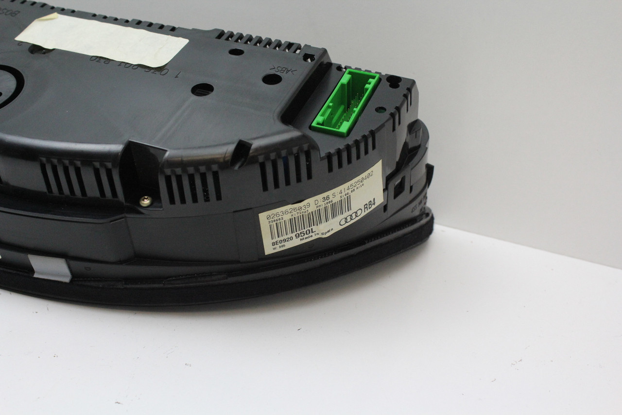 2003 03 Audi A4 8E0 920 950L Speedometer Head Instrument Cluster Gauges 161K