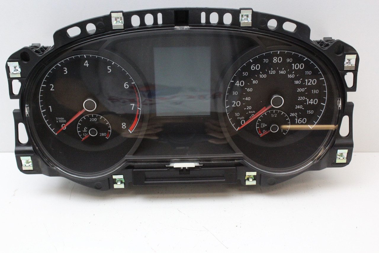 15 16 17 Volkswagen Golf 5G1920840 Speedometer Instrument Cluster Gauges 24K