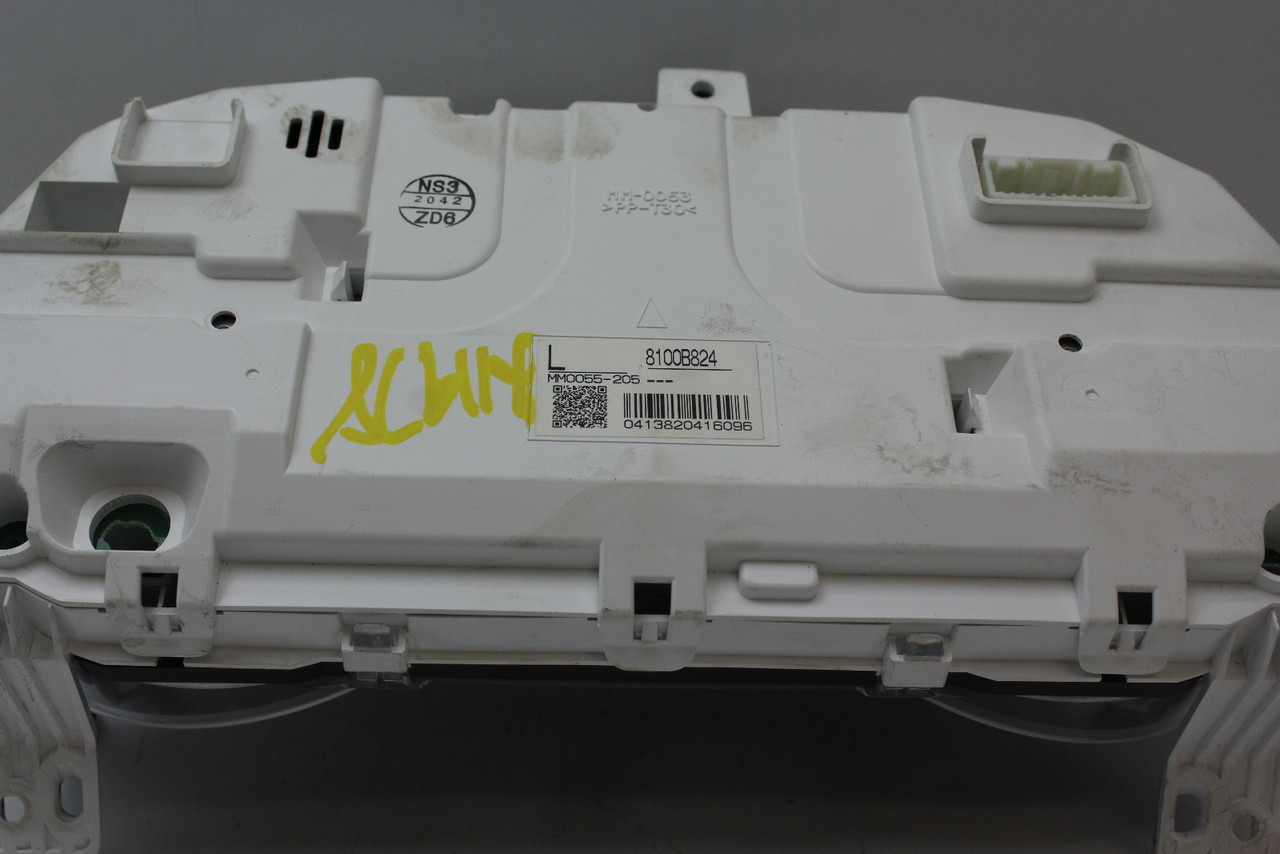 2012 12 Mitsubishi Lancer 8100B824 Speedometer Instrument Cluster Gauges 32K
