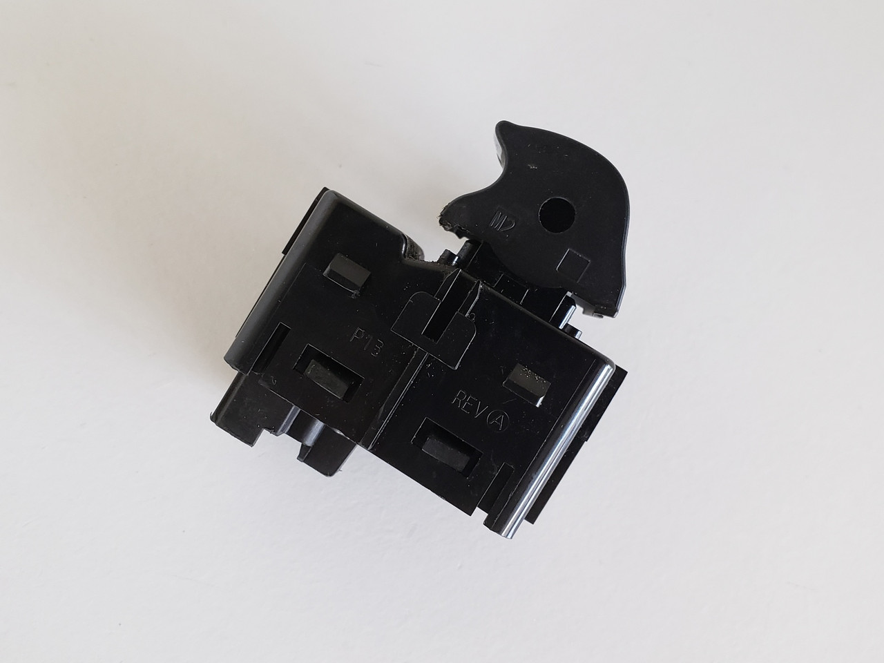 13-20 Ford Fusion DG9T-14529-ABW Left & Right Rear Passenger Window Switch OEM 13-20 Ford Fusion DG9T-14529-ABW Left & Right Rear Passenger Window Switch OEM