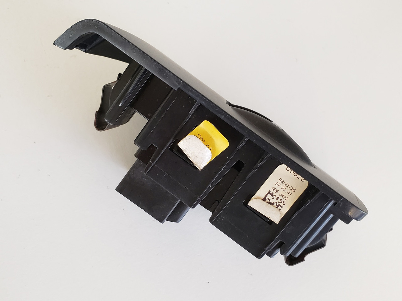 14-19 Chevy Silverado 1500 23436335 Left Rear Passenger Window Switch OEM 14-19 Chevy Silverado 1500 23436335 Left Rear Passenger Window Switch OEM