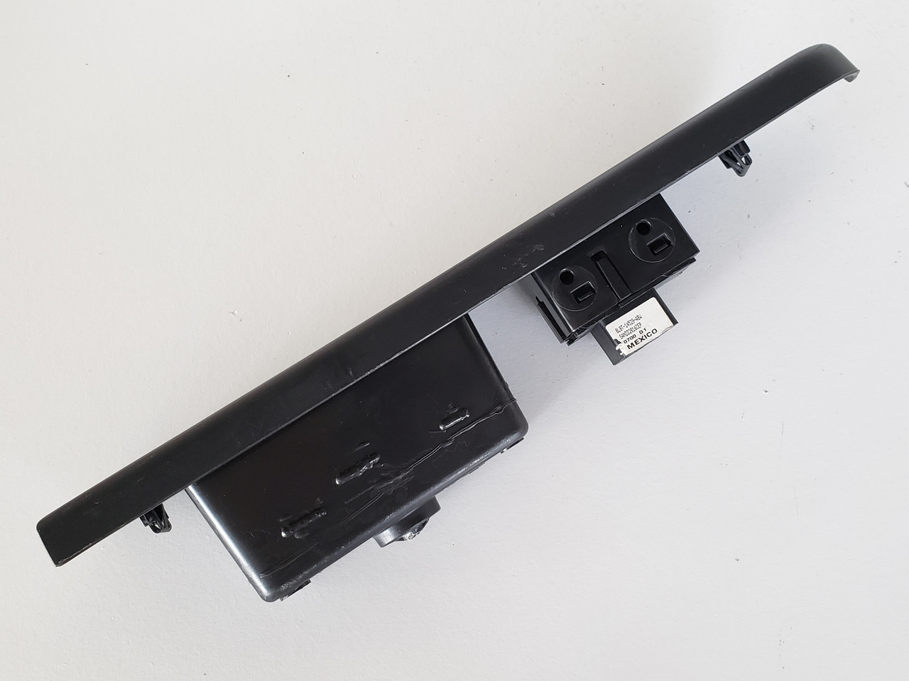 08-12 Ford Escape 8L8T-14529-ABW Left Rear Passenger Window Switch OEM