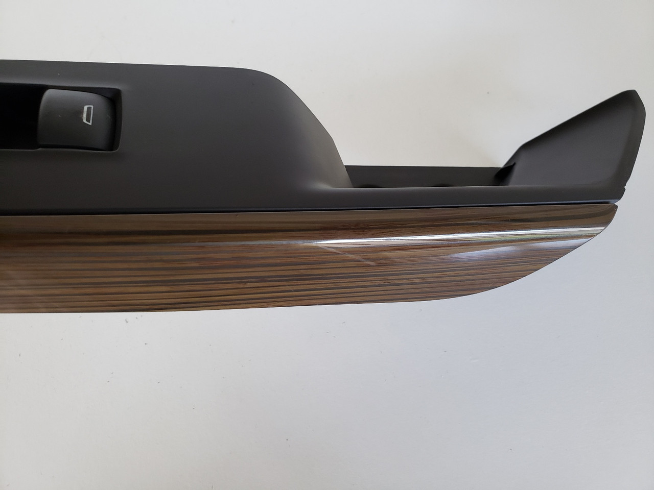 18 Gmc Acadia 23343975 Right Front Passenger Window Switch OEM 18 Gmc Acadia 23343975 Right Front Passenger Window Switch OEM