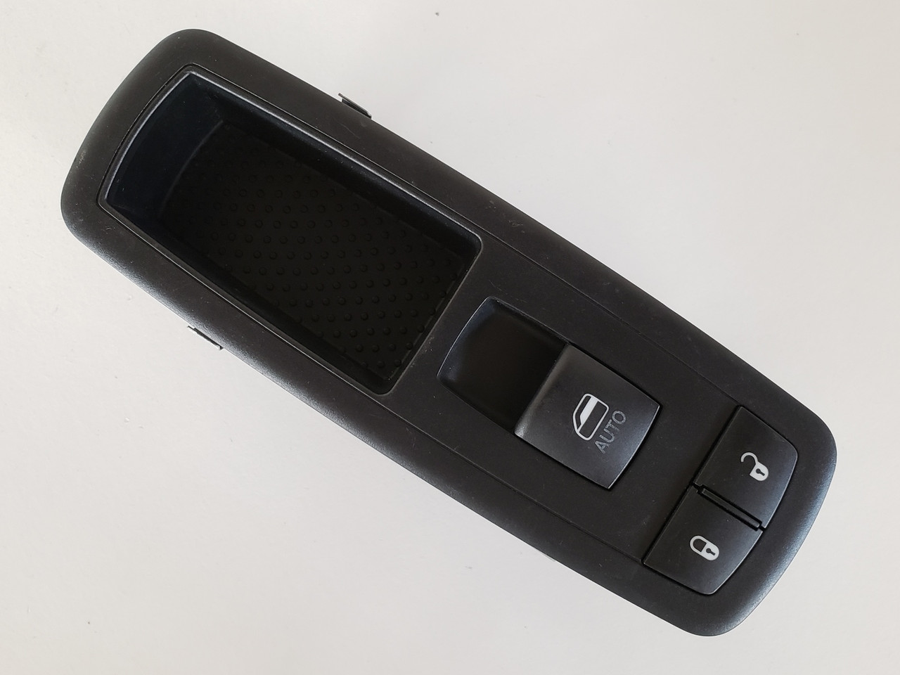 11 Chrysler Town & Country 04602544AG Right Front Passenger Window Switch OEM 11 Chrysler Town & Country 04602544AG Right Front Passenger Window Switch OEM