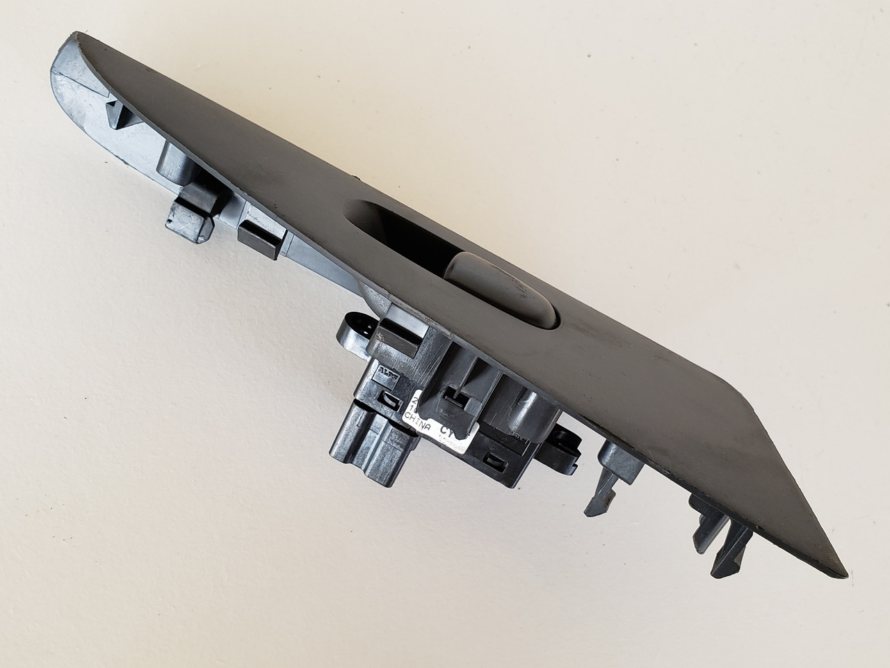 13-19 Nissan Sentra 254111KL5A Left Rear Passenger Window Switch OEM 13-19 Nissan Sentra 254111KL5A Left Rear Passenger Window Switch OEM