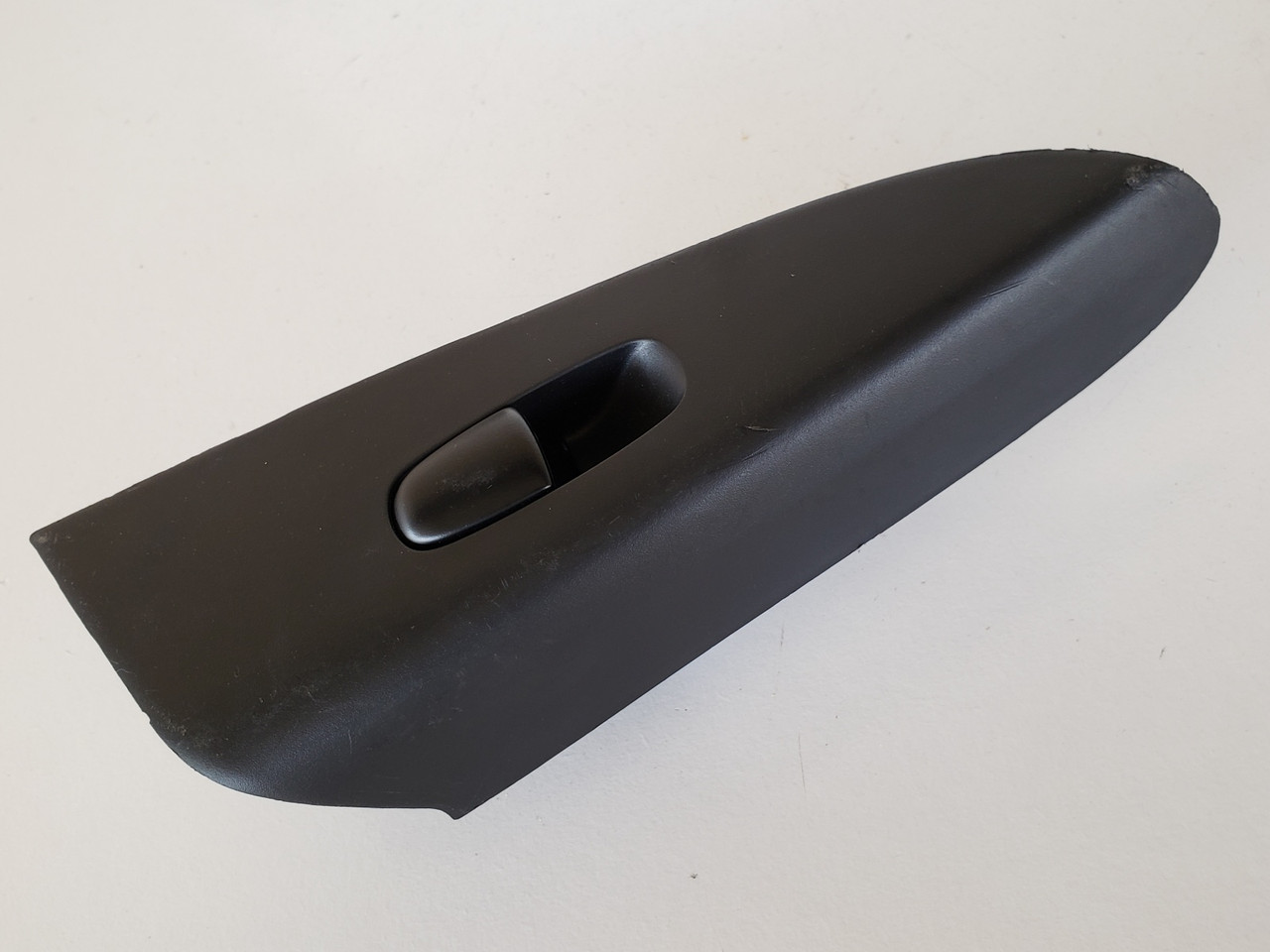 13-19 Nissan Sentra 254111KL5A Left Rear Passenger Window Switch OEM 13-19 Nissan Sentra 254111KL5A Left Rear Passenger Window Switch OEM