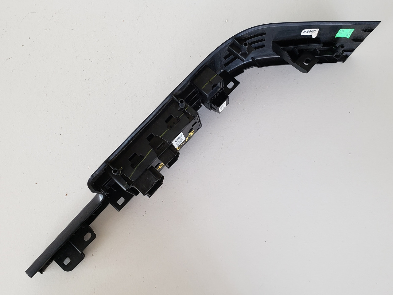 14-18 Chevy Silverado 1500 2500 23129535 Right Front Passenger Window Switch OEM 14-18 Chevy Silverado 1500 2500 23129535 Right Front Passenger Window Switch OEM