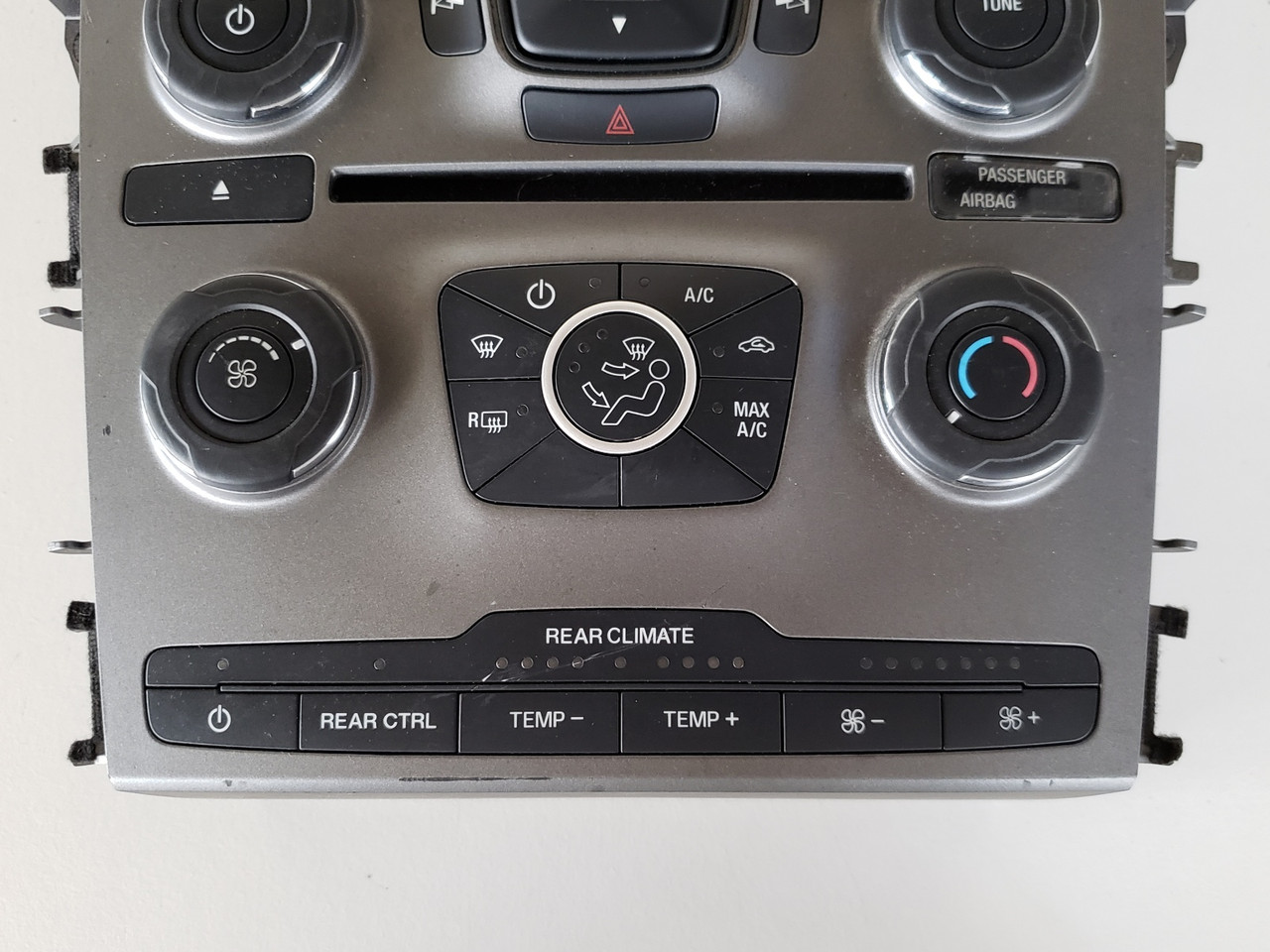 14-15 Explorer EB5T-18A802-AA Audio Information Climate Control Panel A/C Heater