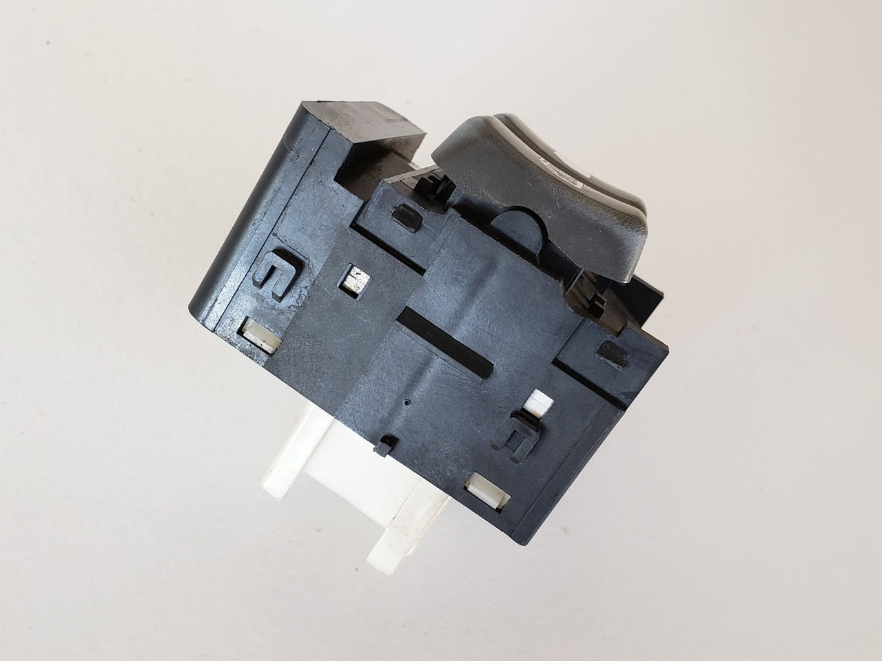 01-02 Gmc Savana 2500 Drivers Side Left Master Window Switch OEM