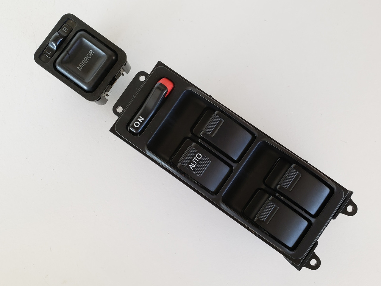 99-02 Honda Accord 35750-S84-A01 Drivers Side Left Master Window Switch OEM