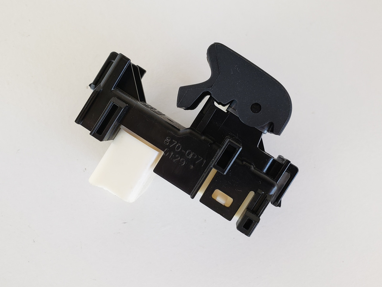 14-17 Toyota Tundra Left & Right Rear Passenger Window Switch OEM 14-17 Toyota Tundra Left & Right Rear Passenger Window Switch OEM