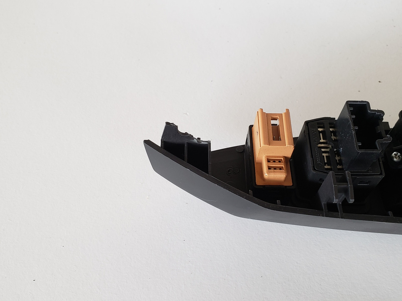 12-15 Chevy Captiva Sport 202005436 Drivers Side Left Master Window Switch OEM 12-15 Chevy Captiva Sport 202005436 Drivers Side Left Master Window Switch OEM