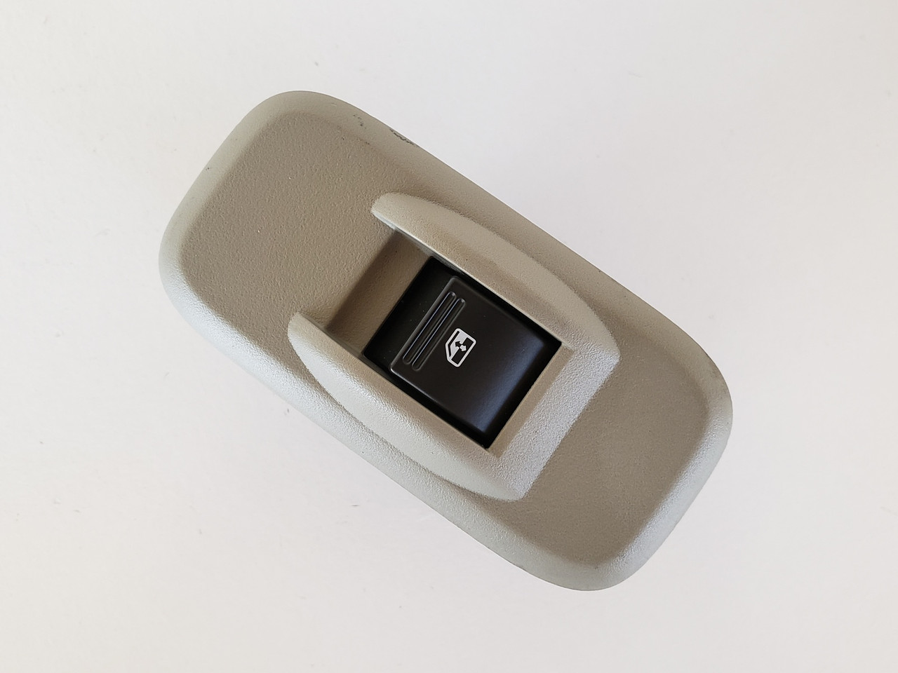 06-09 Chevy Trailblazer 15806860 Left & Right Rear Passenger Window Switch OEM