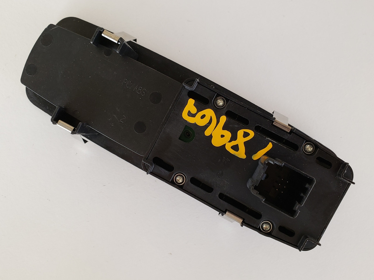 08-11 Chrysler Town & Country 68029178AB Right Front Passenger Window Switch OEM