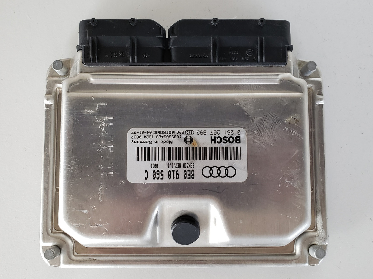 2004 Audi S4 8E0 910 560 C Computer Brain Engine Control ECU ECM