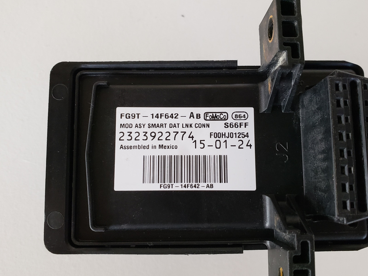 2015-2016 Dodge Journey FG9T-14F642-AB Smart Data Link Control Module