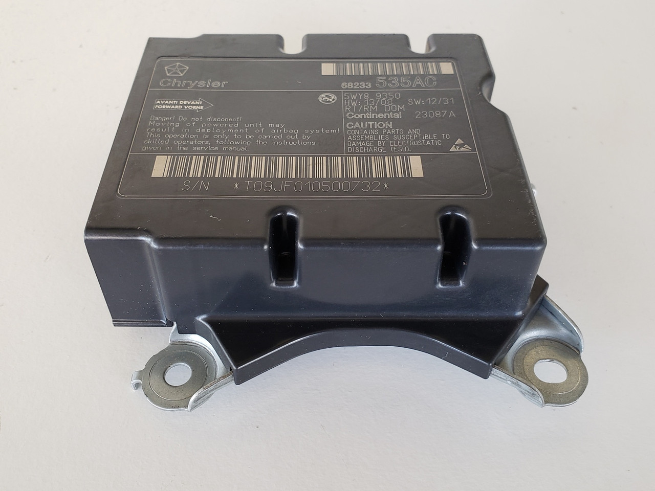 2014-2018 Caravan 68233535AC Occupant SRS Safety Restraint System Control Module